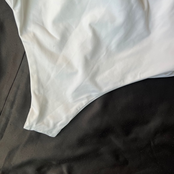 Tavik Monahan One-piece White, Small, NWT - Picture 10 of 16